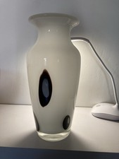 Vaso bianco policromo autore