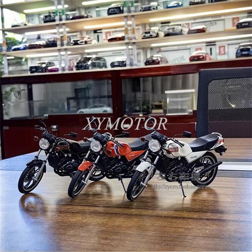 Aoshima yamaha rz250 - 1:12,