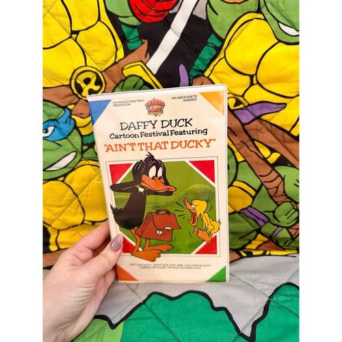 Daffy duck ain - ain't, that