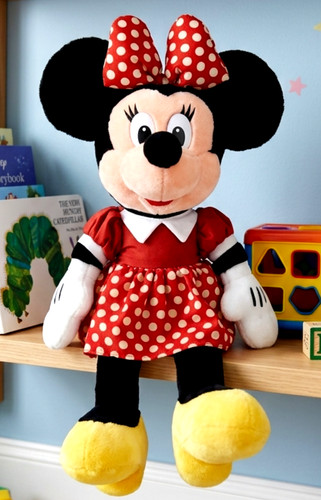 Minnie mouse plush - minnie,