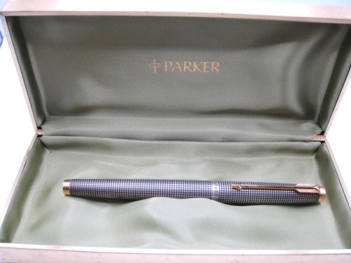 Parker fountain pen - *parker,