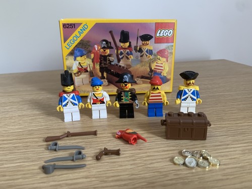 Lego pirate set 6251 - lego,