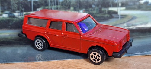 Corgi juniors volvo 245dl - corgi,