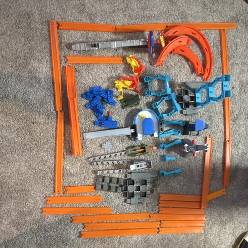 Hot wheels set - wheels, piste