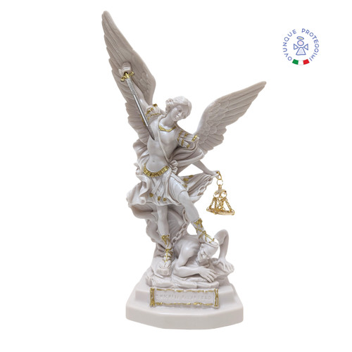 Statua san michele - san,