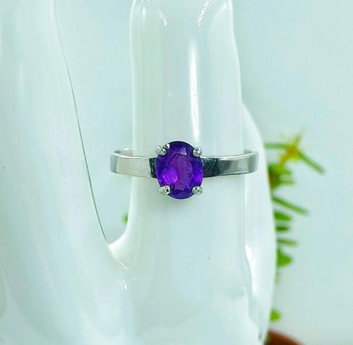Anello ametista viola pietra