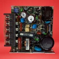 Alimentatore da laboratorio