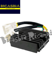6924 - REGOLATORE DI TENSIONE PIAGGIO 125 300 MP3 MIC LT TOURING YOURBAN