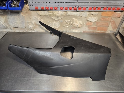 Plastica carena sottopedana - plastica,