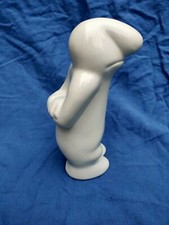 Uomo mano dietro schiena