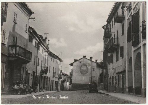 Neive cuneo piazza italia - -,