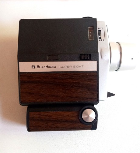 Cinepresa bell howell - e,