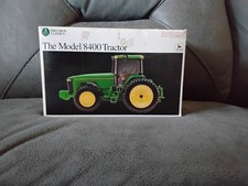 Trattore John Deere 8400