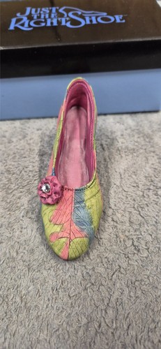 Just the right shoe - just,