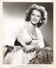 MAUREEN O'HARA photo