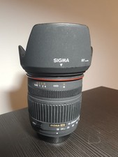 Obiettivo Sigma DC 18-200