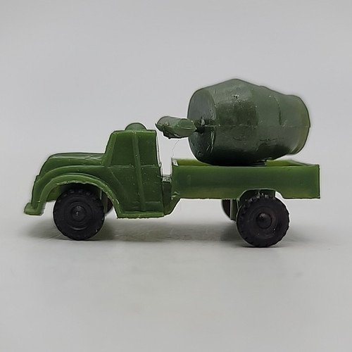Camion miscelatore cemento