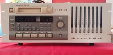 Tascam DA-88 Registratore digitale modulare DTRS 8 tracce nastro Hi8.