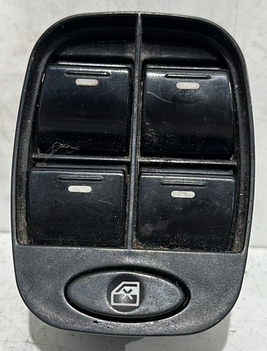 Pulsante per tata indica - tata,