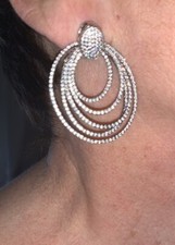 IMPORTANTI ORECCHINI PENDENTI , RICOPERTI TOTALMENTE DA ZIRCONI,  IN ARGENTO 925