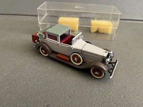 Auto miniatura isotta - auto,