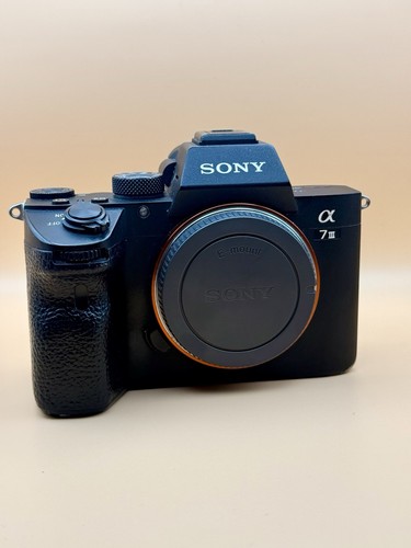 Sony alpha iii - sony, 7