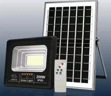 Faro LED Solare Per Esterni