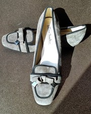 Nuove décolleté con zeppa in