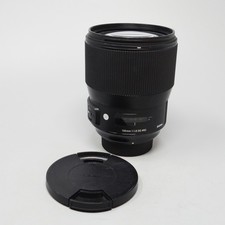 SIGMA 135mm F/1.8 DG HSM Art