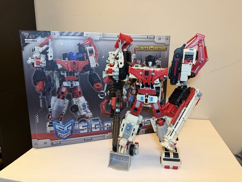 Transformers tfc toys - tfc, perseo