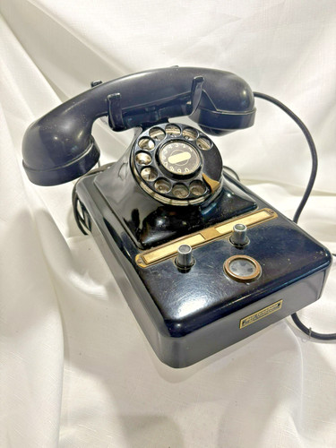 Vintage black bakelite - vintage,