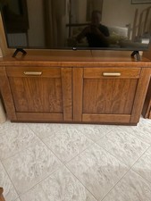 Mobile basso porta TV in legno con ante quasi nuovo 