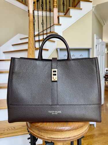 Teddy blake lola - teddy,