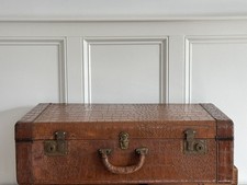 Valigia vintage in pelle di