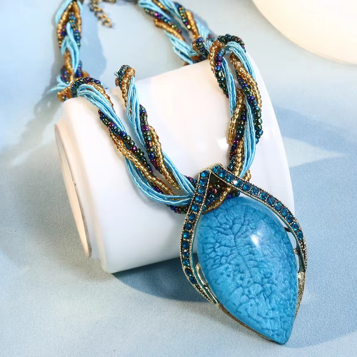 Collana bohemien etnica - collana, fatta