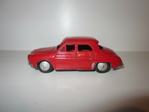 Renault dauphine couleur rouge - dauphine,