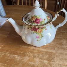 Royal Albert Old Country Roses