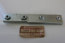 Staffa dx inferiore cassone