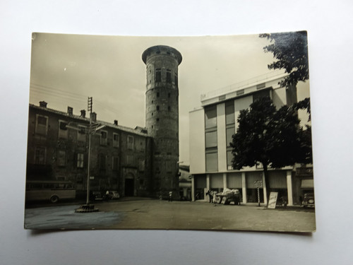 Merate piazza prinetti - -,