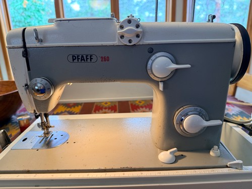 Pfaff 260 sewing machine - ., made