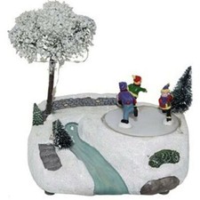 Giostra giostrina innevata