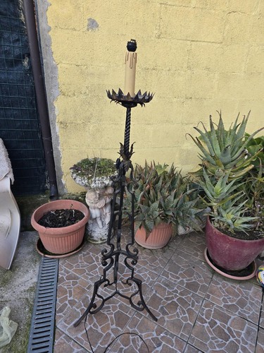 Antica lampada torcera - lampada,
