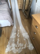 Velo Pronovias bellissimo