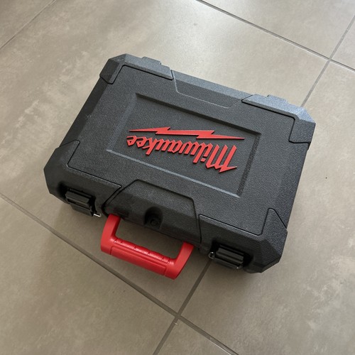 Valigetta plastica vuota - in,