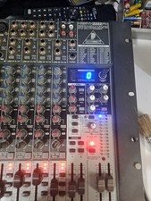 Mixer Behringer Xenyx2222FX