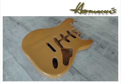 Strat roasted swamp ash body - roasted,