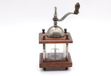 Antico macinapepe macina