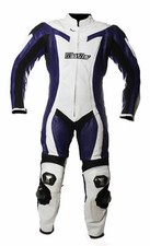 Tuta intera di pelle con gobba