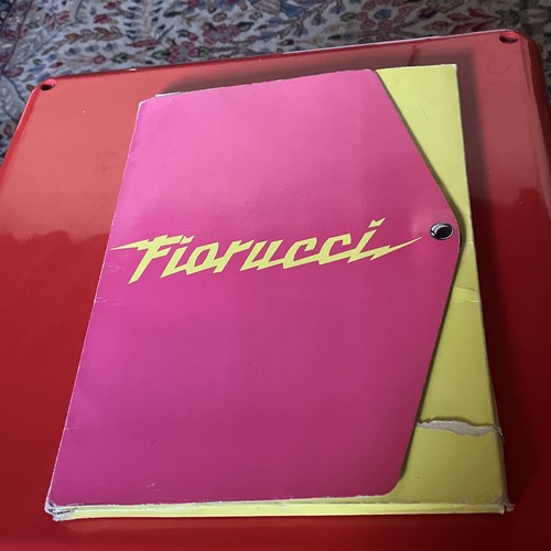 Fiorucci album 143 - 🩷,