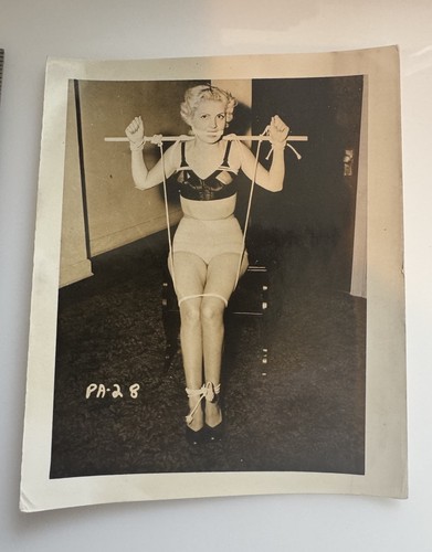 Irving klaw glamour w - glamour, b&w